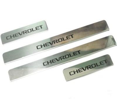 Накладки на пороги Chevrolet Aveo 2013 краска