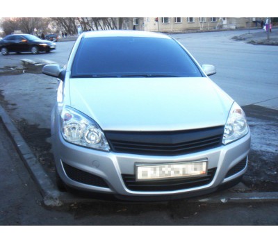 Решетка радиатора Opel Astra v1